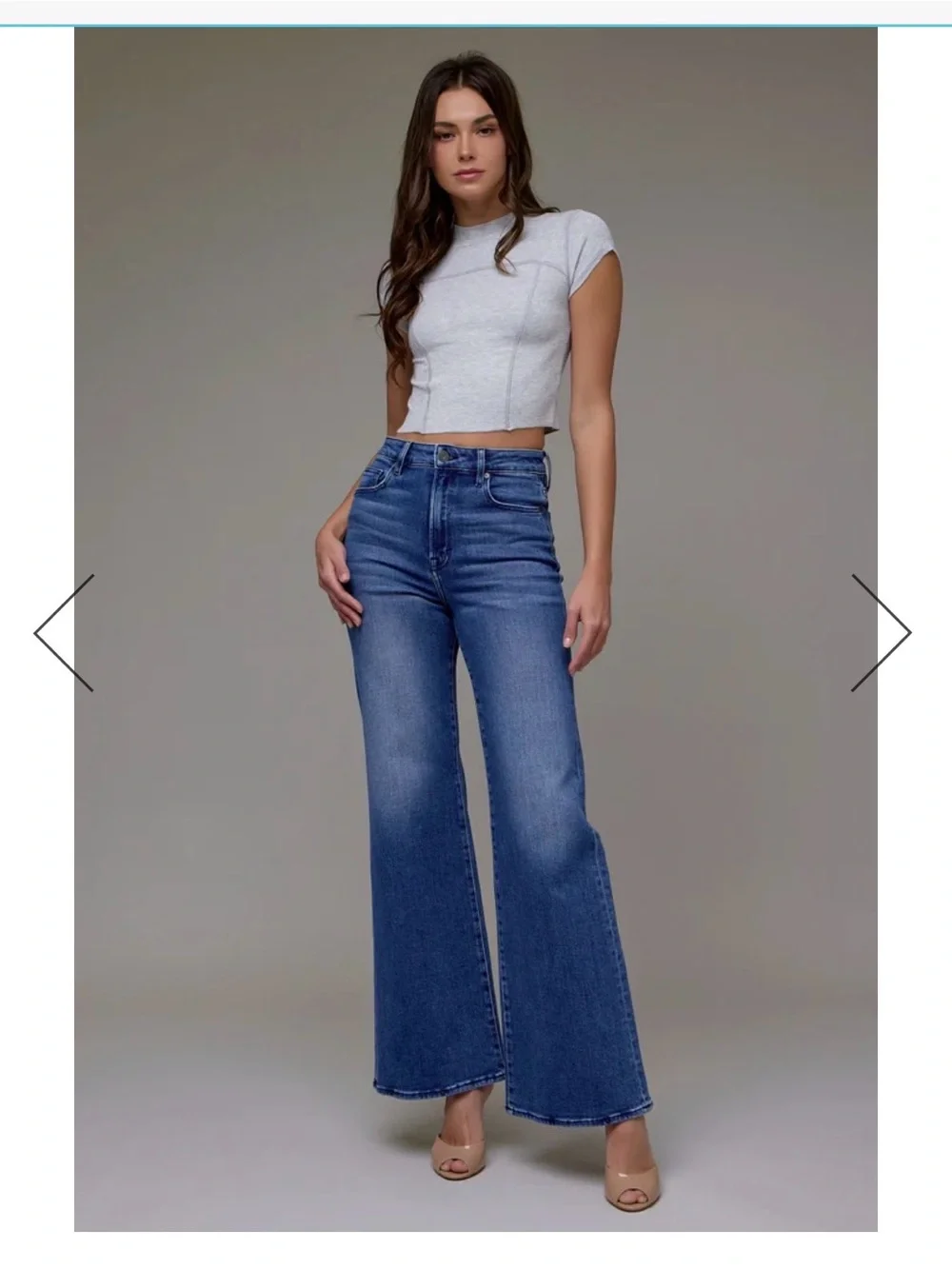 HAPPI Hidden High-Rise Flared Jeans in Medium Blue